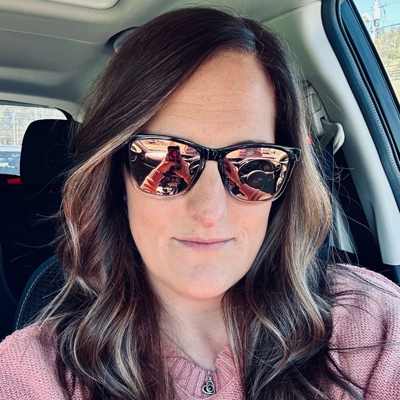 Meet your Posher, Mira - Picture 2 of 14